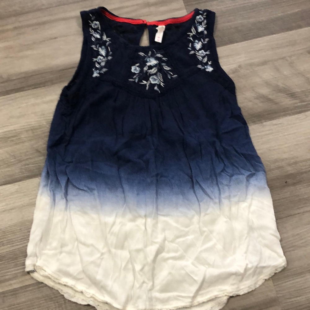 🍀3 for $6 tops 🍀 Xhilaration tank top